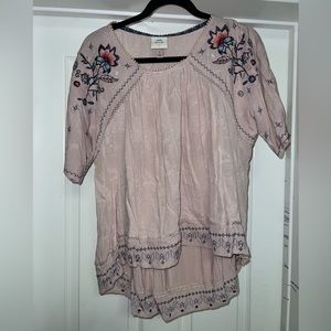 NWOT Knox and Rose Blouse